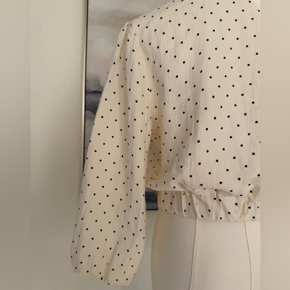 Francesca’s Collection Blue Rain Ivory & Black Polka Dot Wrap Blouse - Picture 7 of 16